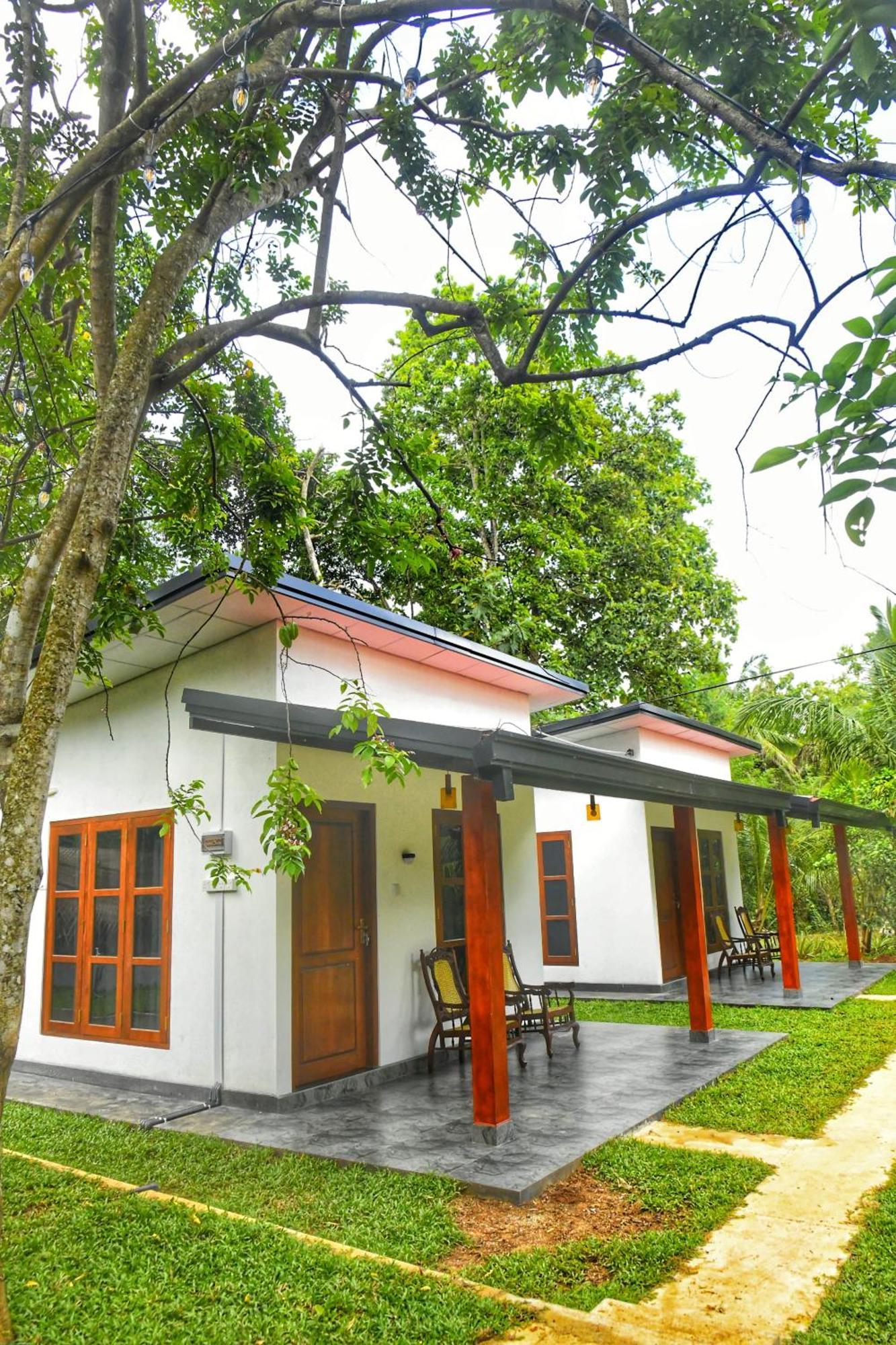 Udawalawa Safari Resort Udawalawe Buitenkant foto