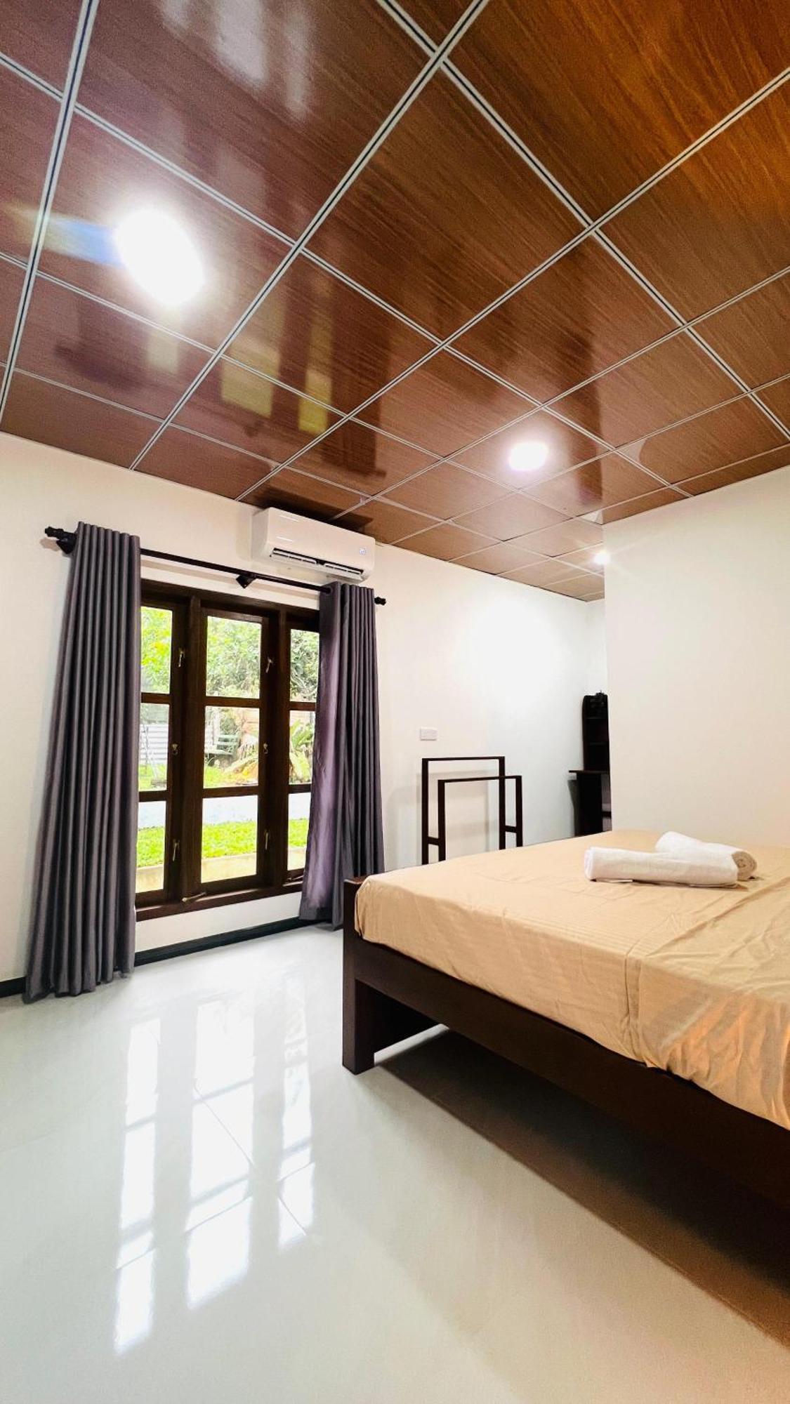 Udawalawa Safari Resort Udawalawe Buitenkant foto