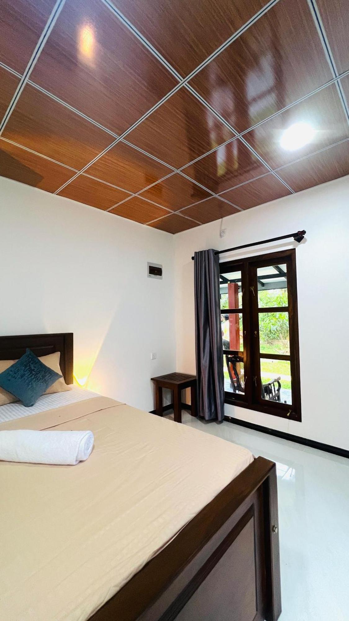 Udawalawa Safari Resort Udawalawe Buitenkant foto