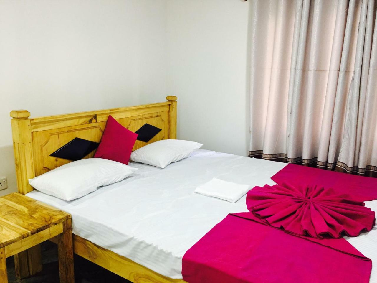 Udawalawa Safari Resort Udawalawe Buitenkant foto