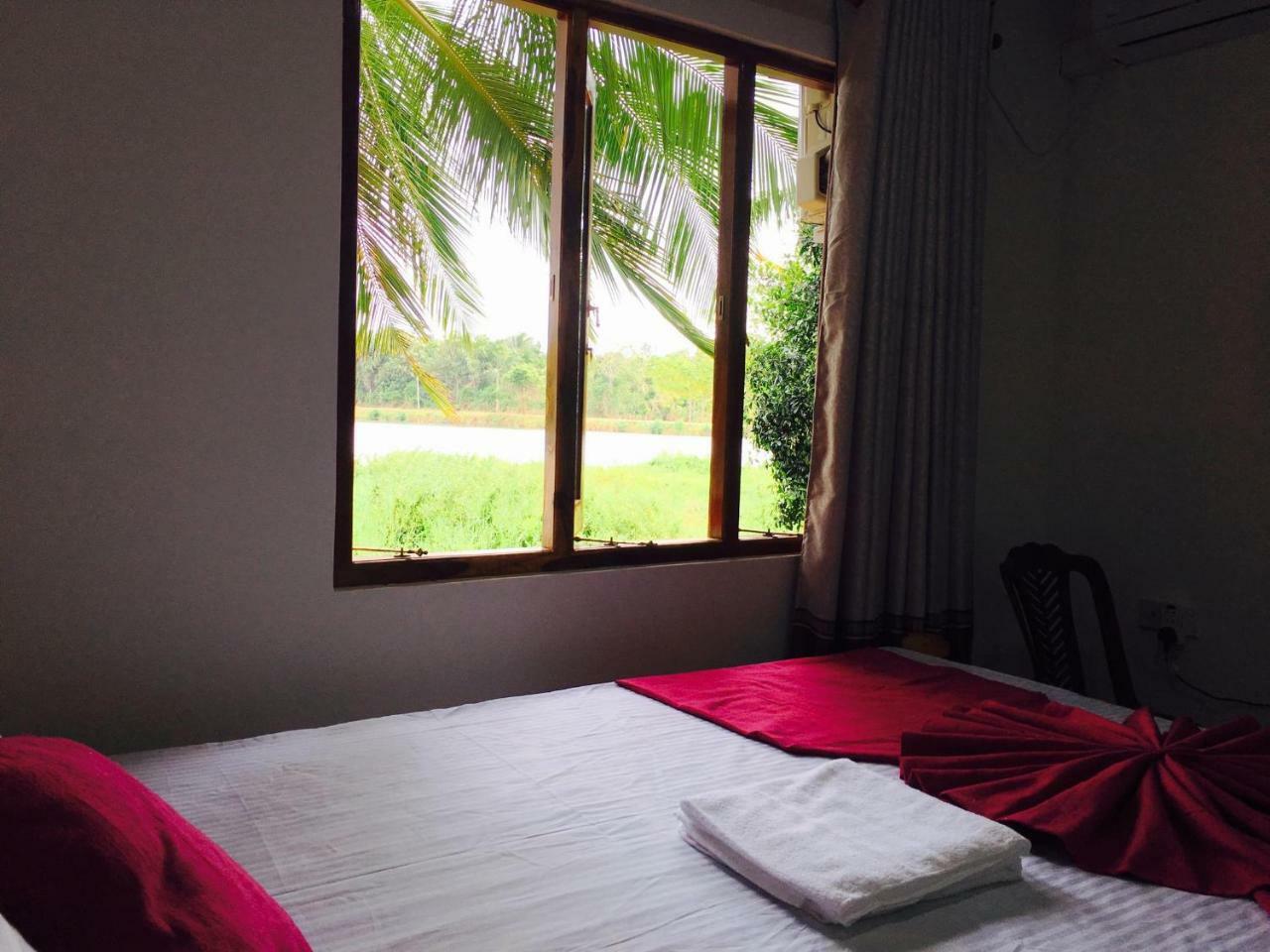 Udawalawa Safari Resort Udawalawe Buitenkant foto
